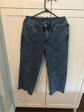Women’s Denim Cropped Seam-Front Jeans